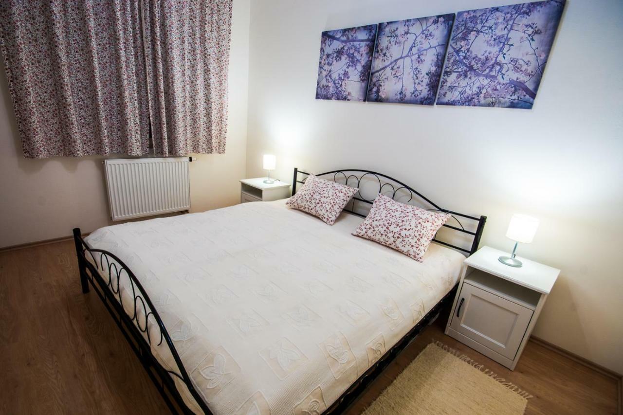 Apartment Šamorín Esterno foto
