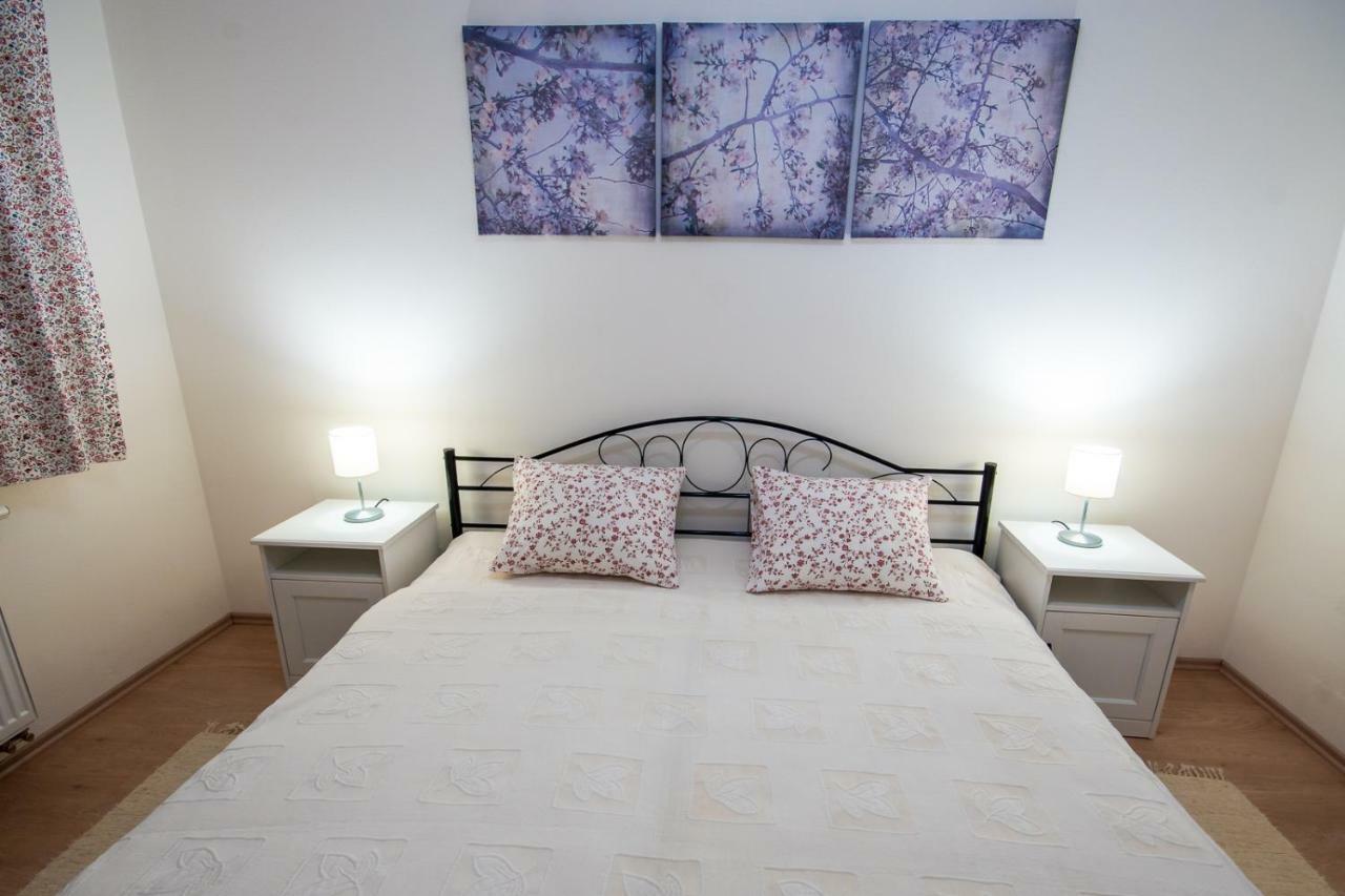 Apartment Šamorín Esterno foto