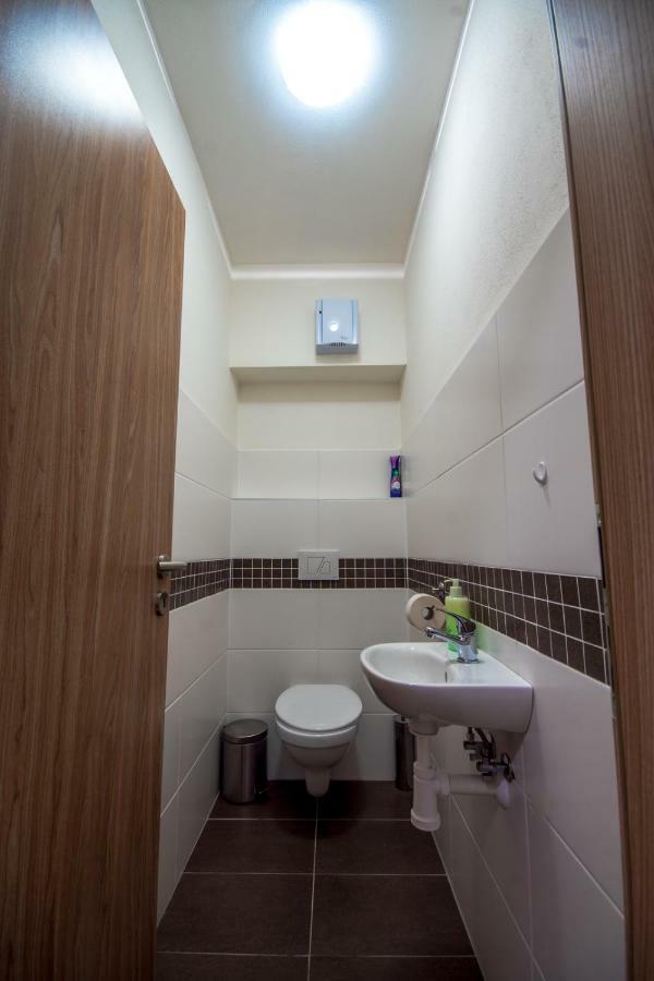 Apartment Šamorín Esterno foto